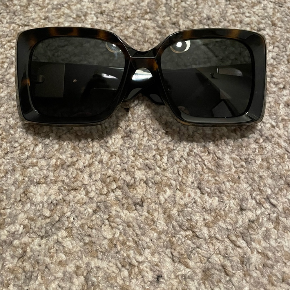Oversized Square Tortoiseshell Sunglasses - Dark Lenses